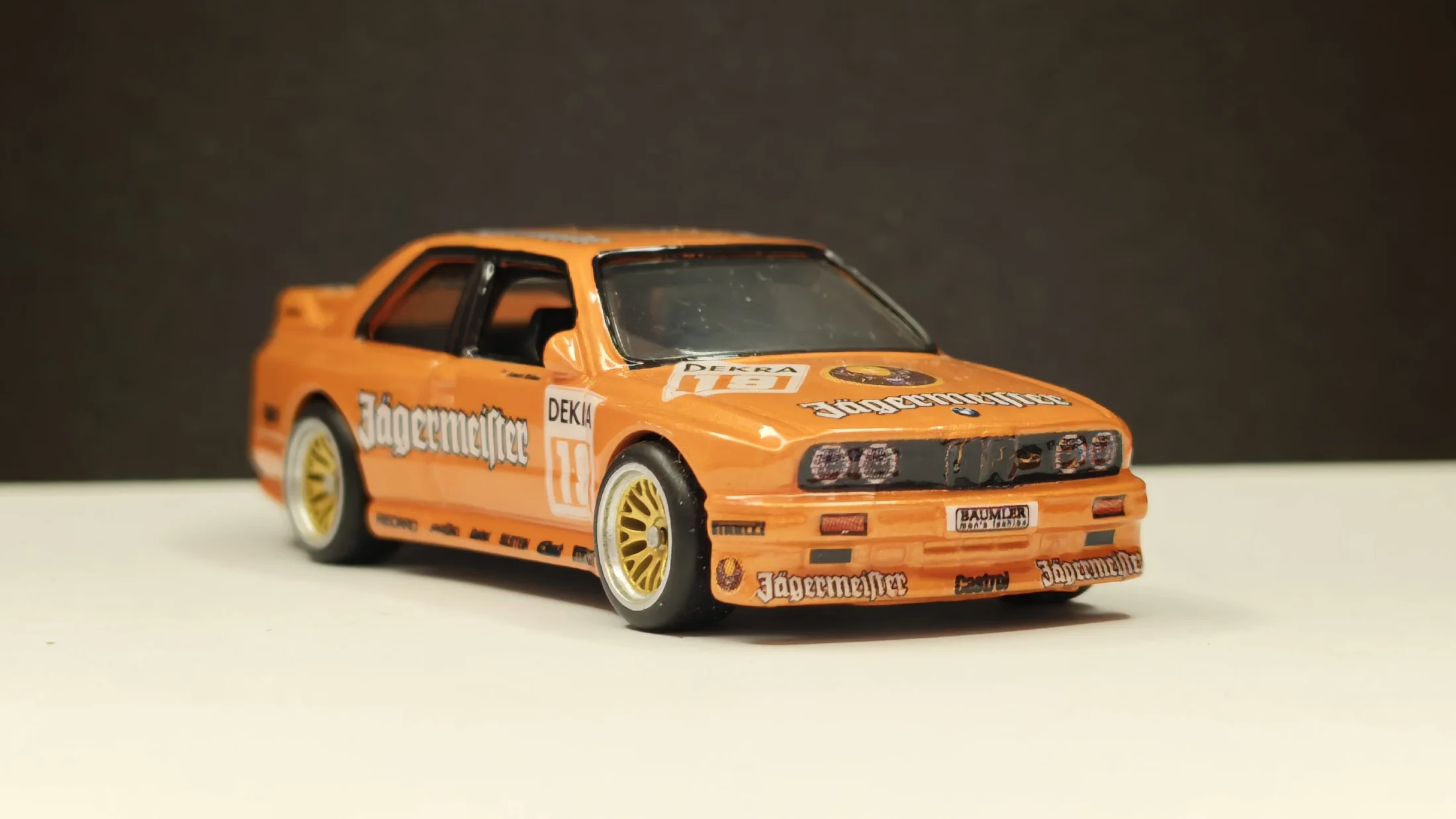 BMW M3 E30 – DTM 1992 - Armin Hahne – Jägermeister Linder Team — 3