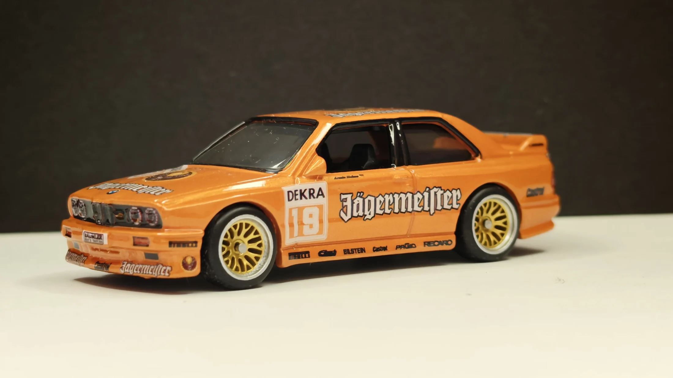 BMW M3 E30 – DTM 1992 - Armin Hahne – Jägermeister Linder Team — 5