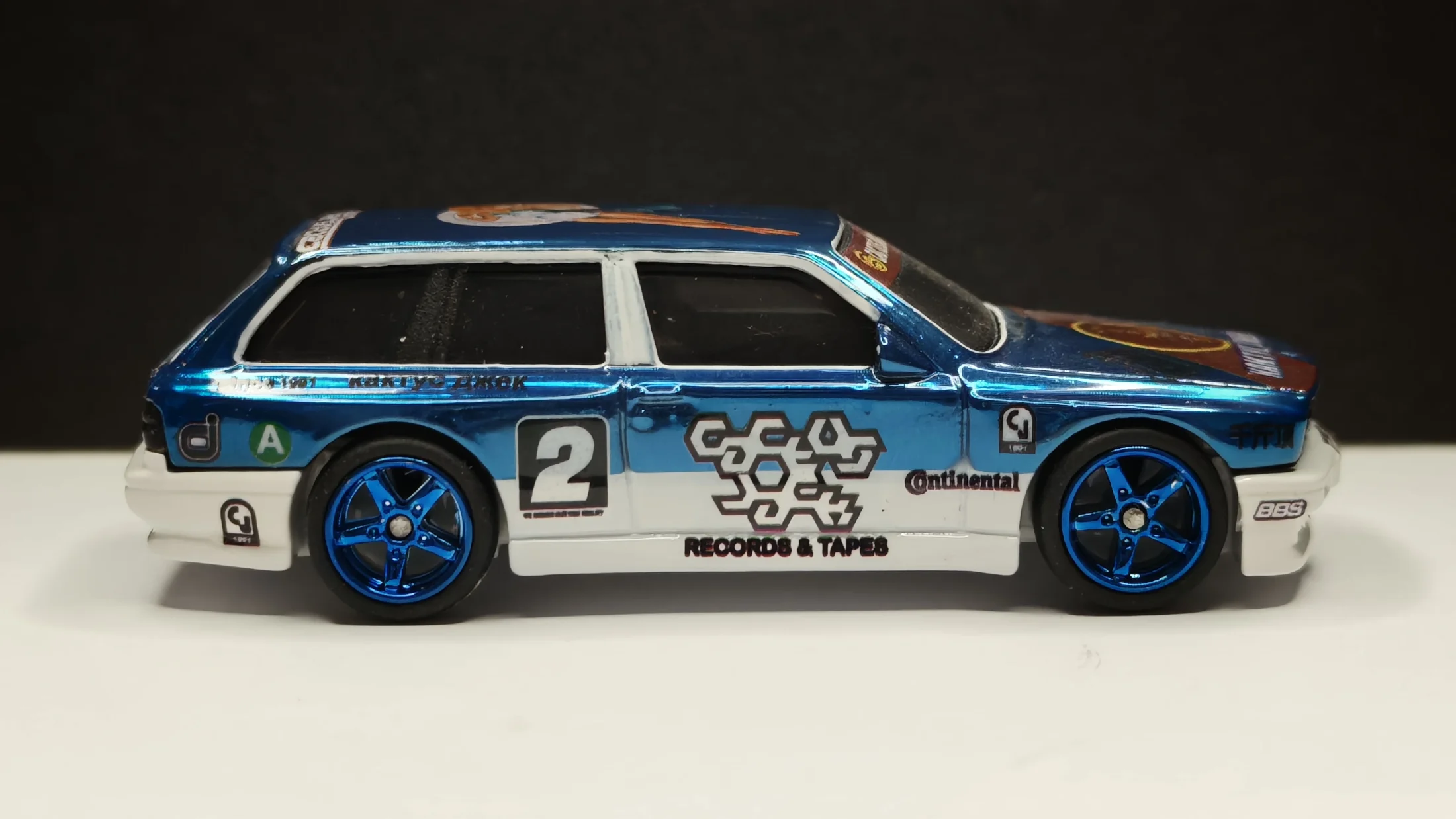 BMW E30 Touring - Cactus Pulse - Midnight Static - Urban Noise — 2