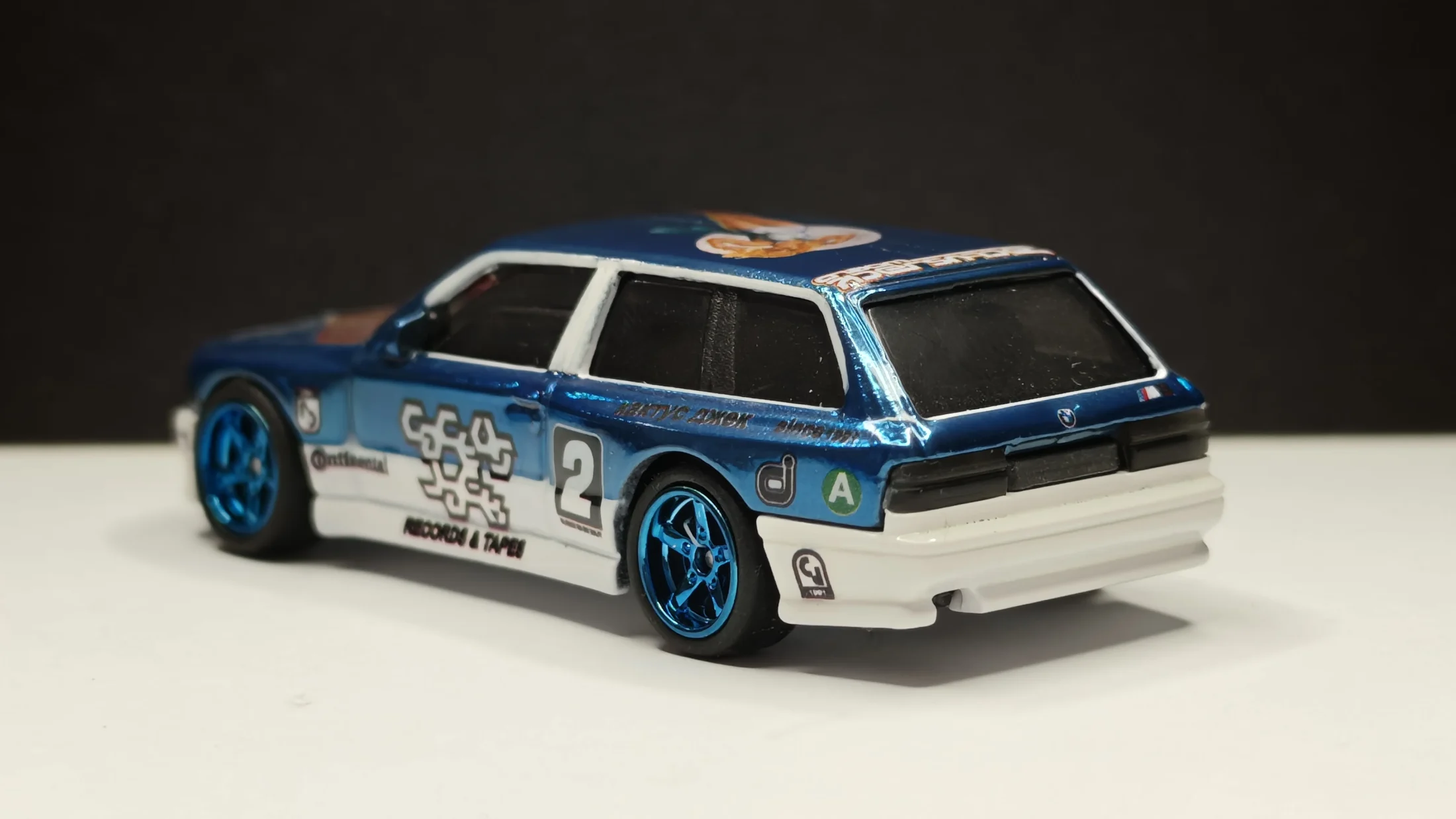 BMW E30 Touring - Cactus Pulse - Midnight Static - Urban Noise — 6