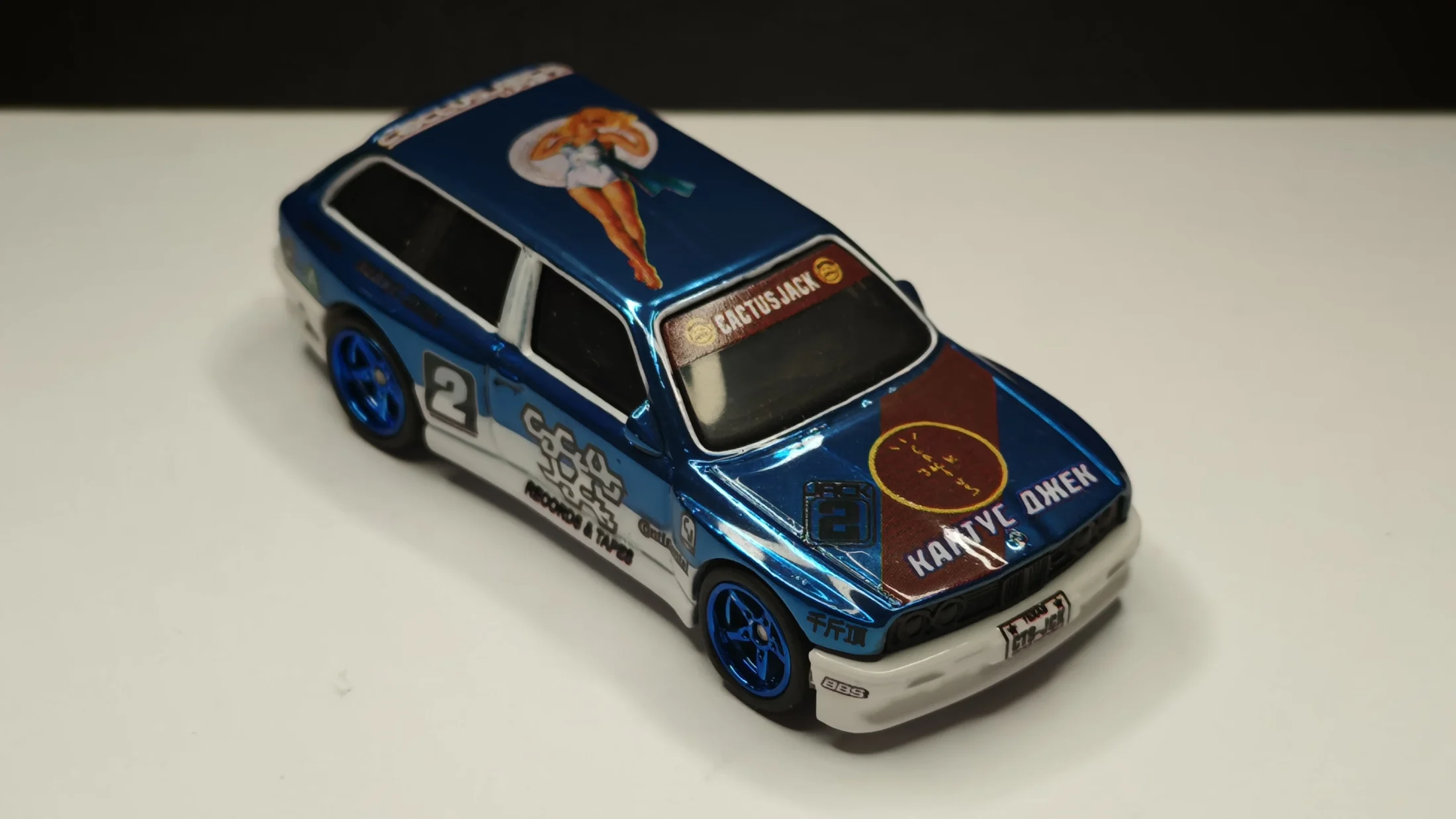 BMW E30 Touring - Cactus Pulse - Midnight Static - Urban Noise — 8