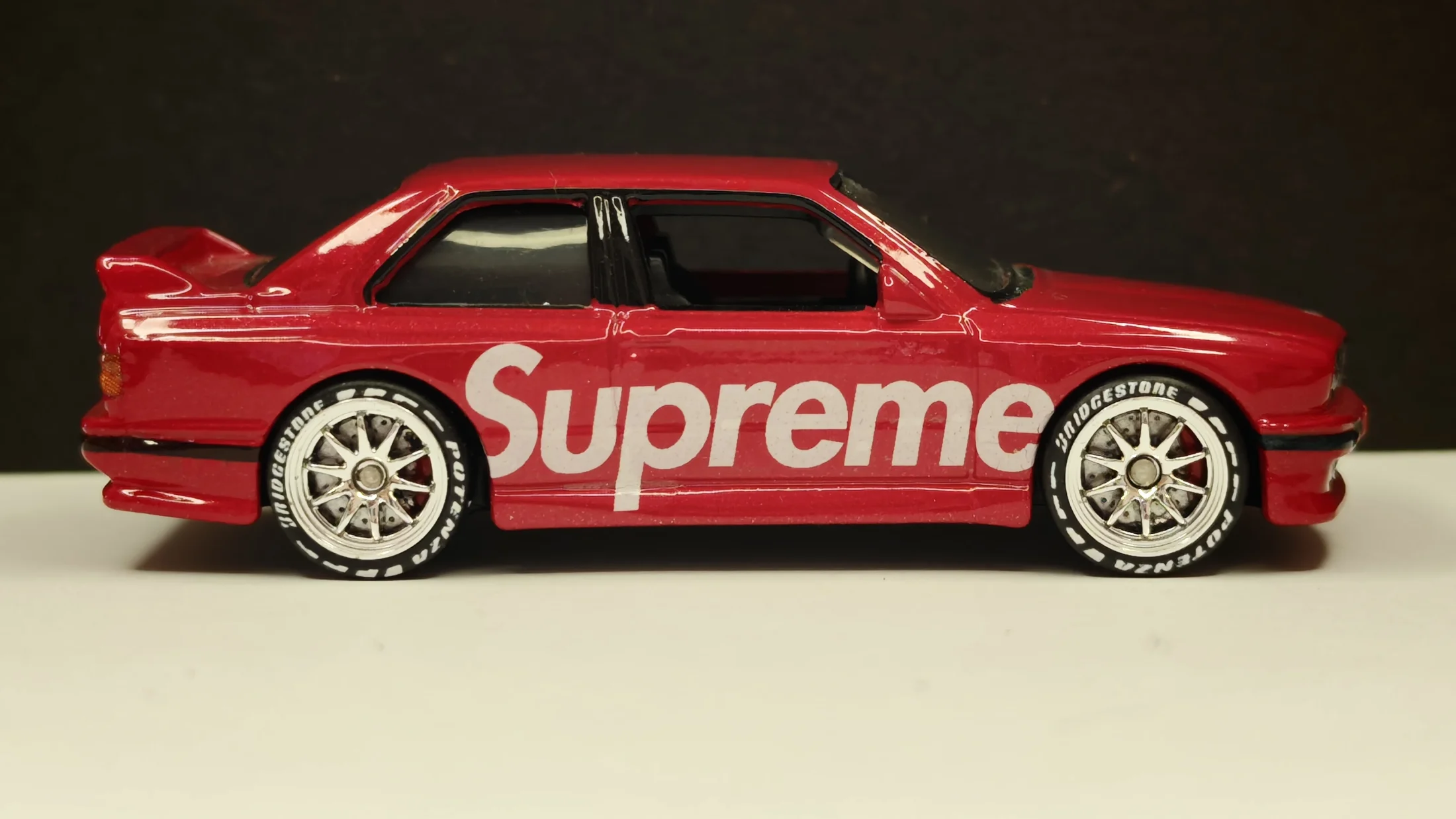 BMW M3 E30 – Crimson Hype - Street Culture – Supreme Attitude — 2