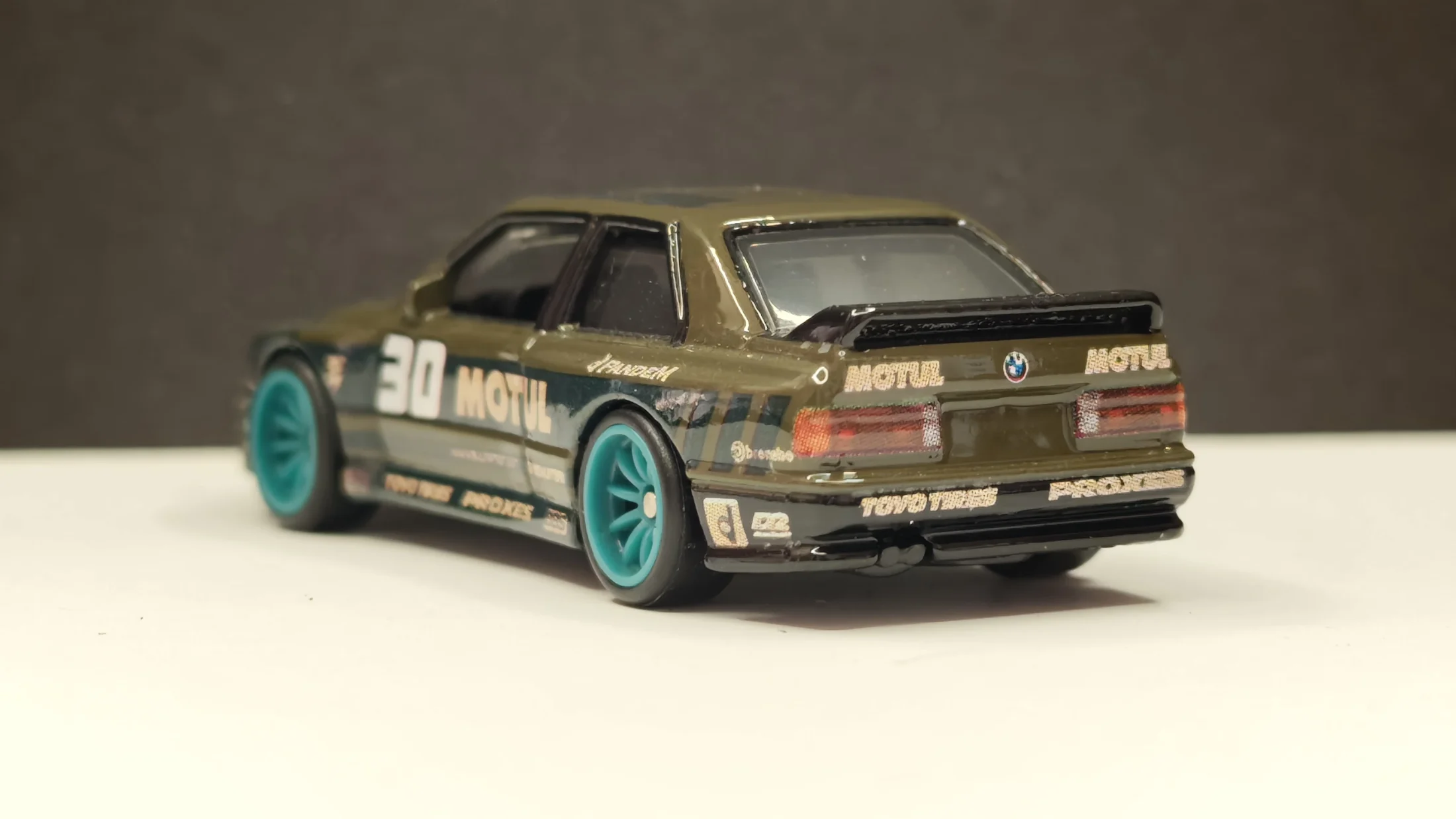 BMW M3 E30 - Motul - Army Green Variant — 6