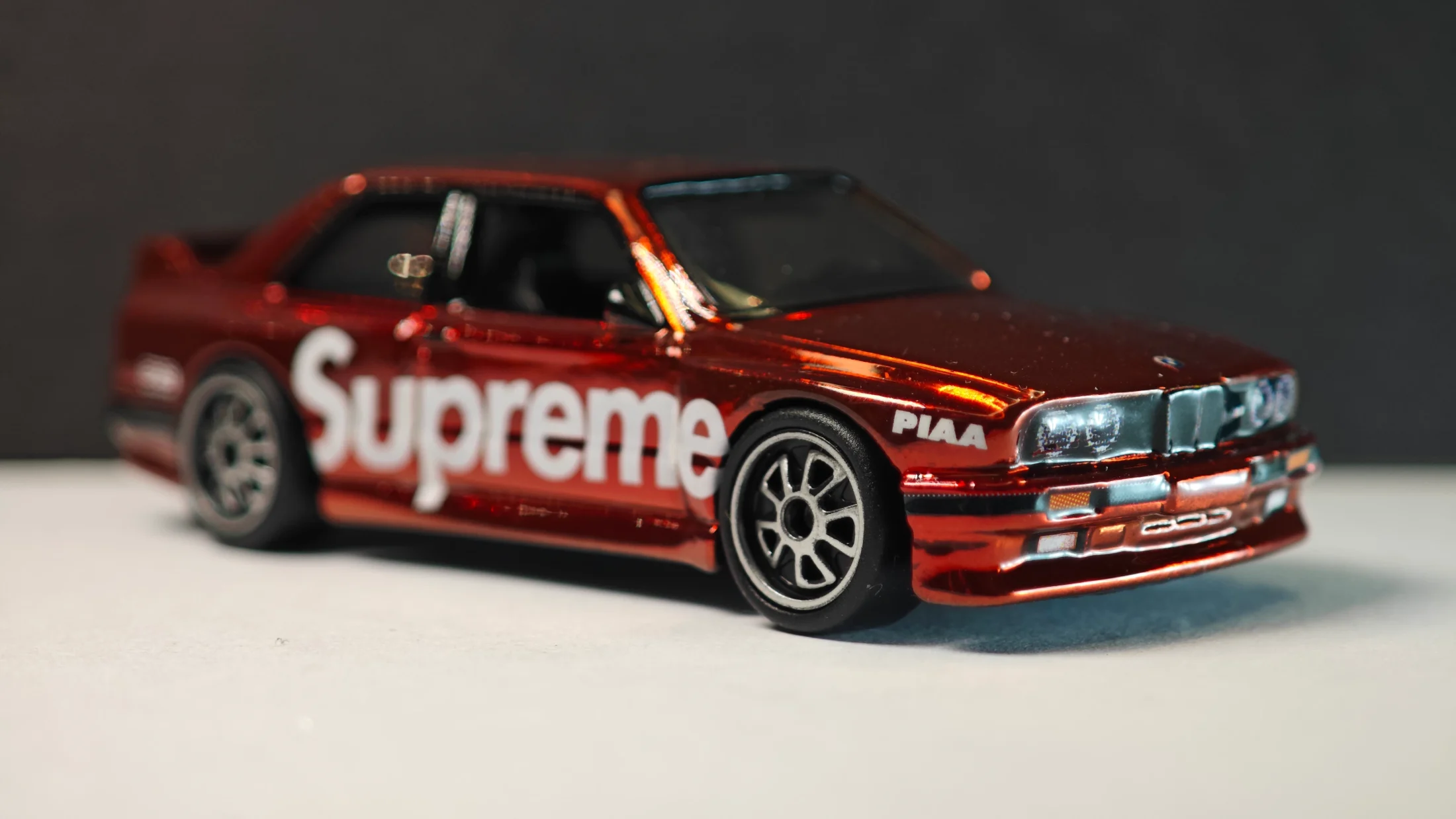BMW M3 E30 - Supreme - Red Authority - Supreme Chrome — 3