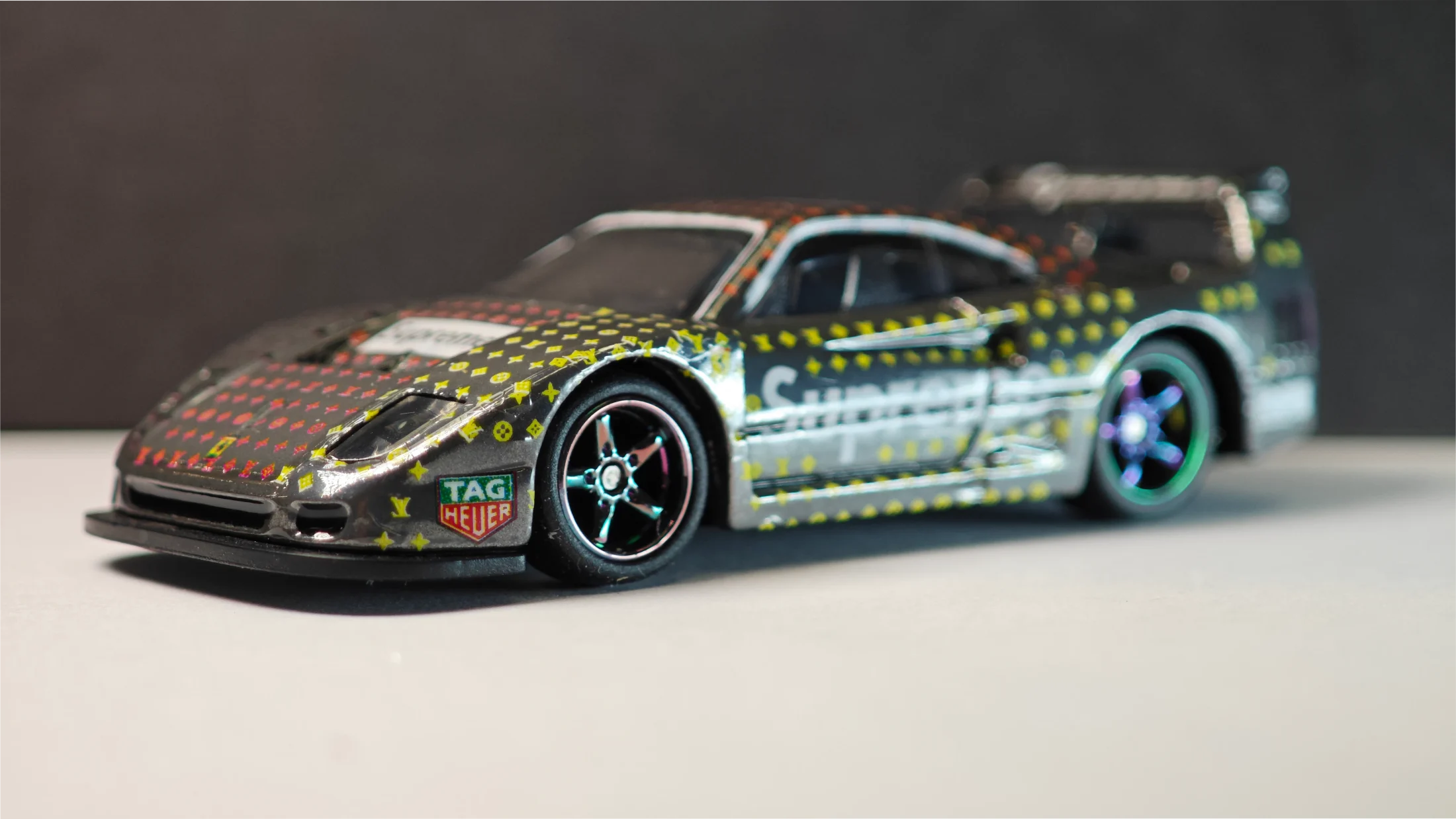 Ferrari F40 Competizione - Supreme Silver Furry - Chrome Storm — 5